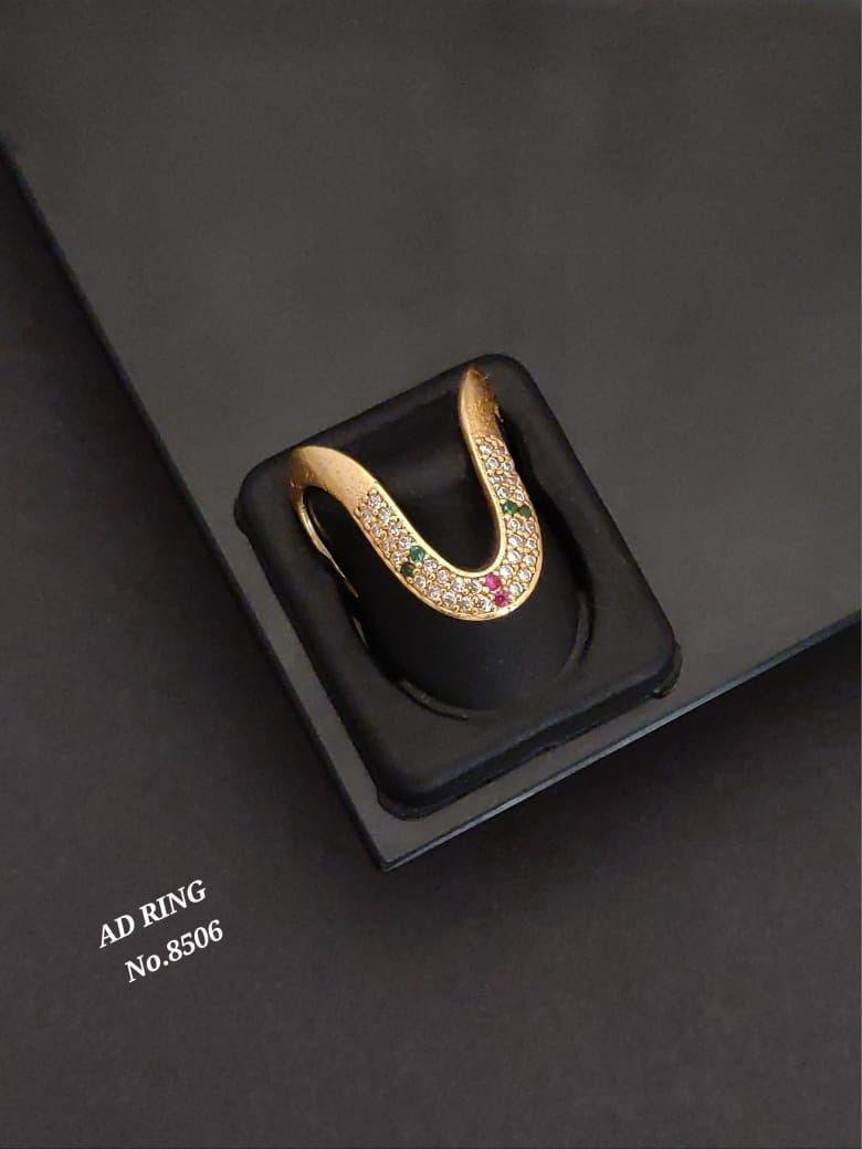 Anvi Antique Vanki